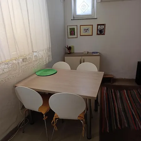 Apartma Askerceva *